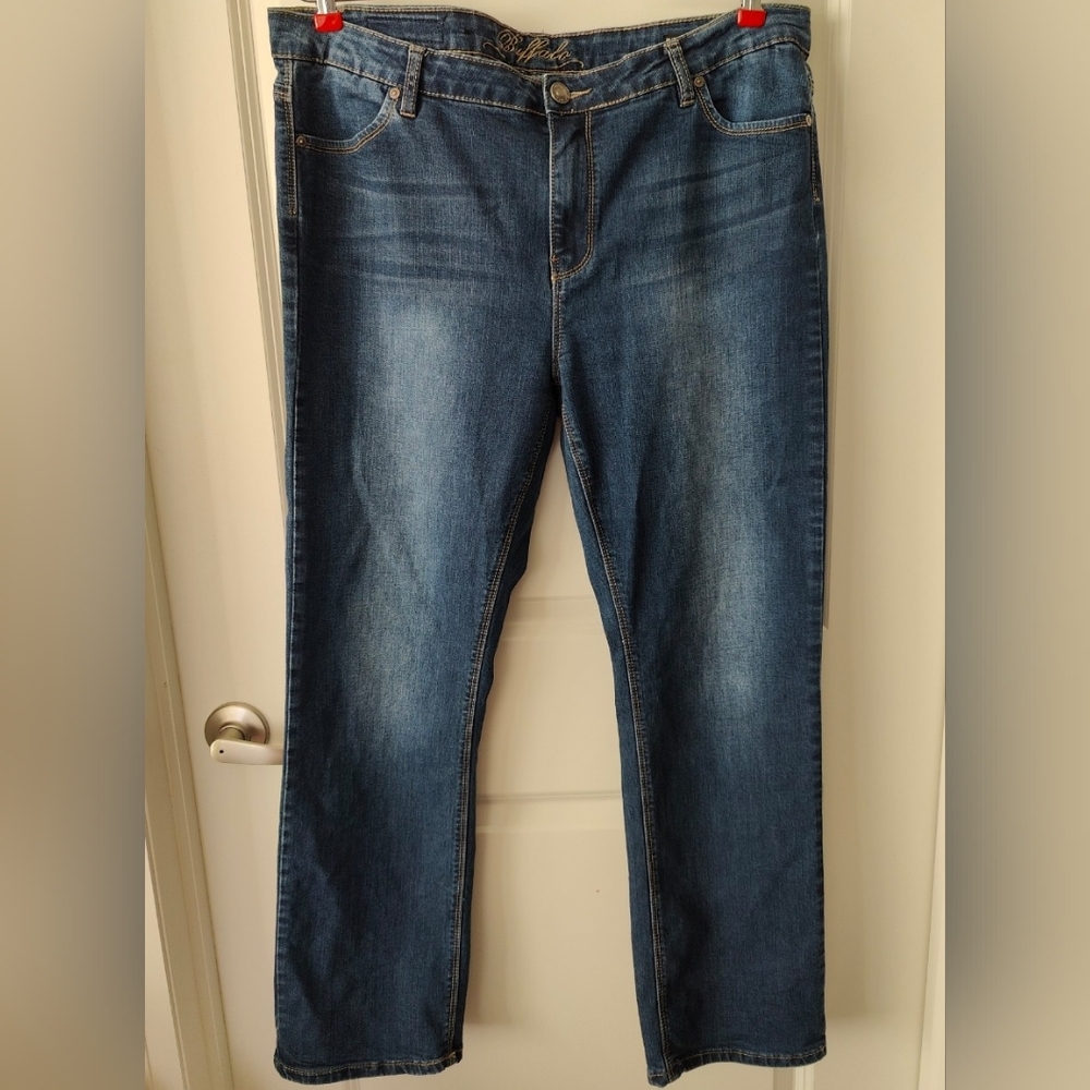 Buffalo Mid-Rise Jeans